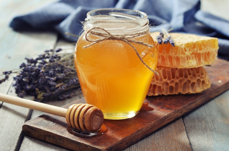 8 Health Benefits of Eating Honey Regularly