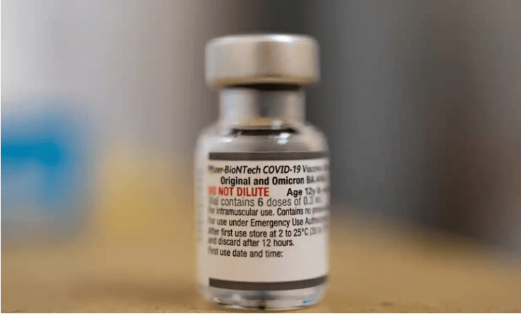 The UK government is set to approve the sale of Covid booster jabs to the&nbsp;public.